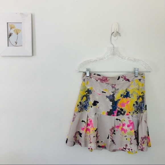 NWT Tinley Road Skirt Rainbow Watercolor Mini Tennis Gray Yellow Pink Purple - Picture 10 of 11